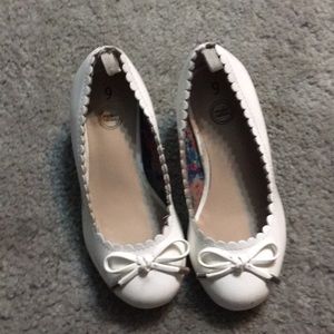 Girls high hills size 9t in good used condition